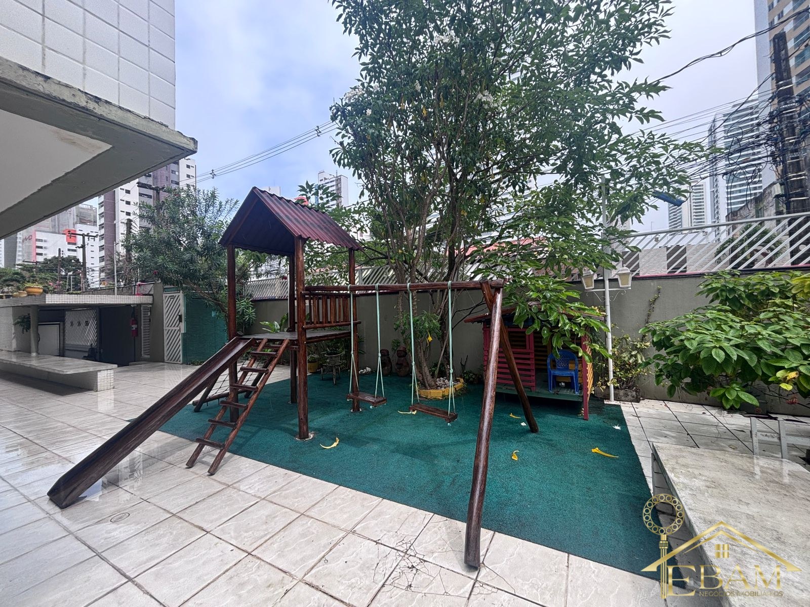 Playgraund